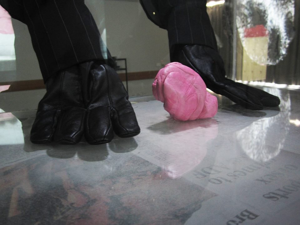 Quarantine Manipulator (2024) interactive installation by Lauren Edmonds